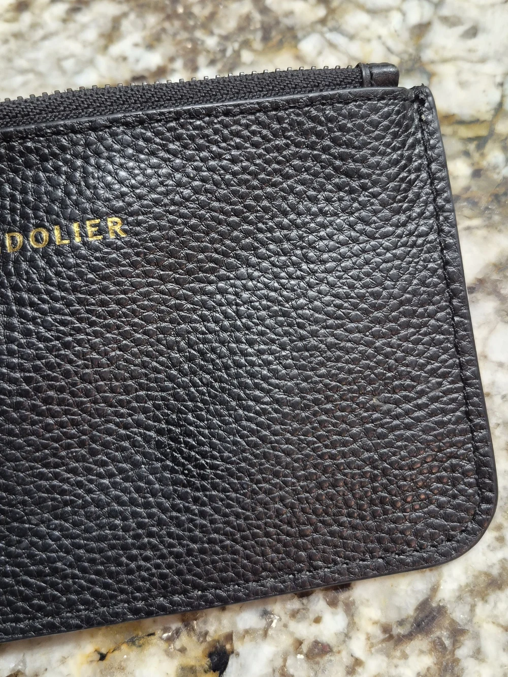 Bandolier compact pebbled